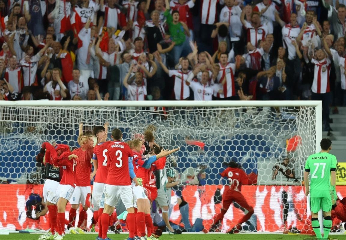 2016法国欧洲杯：激情盛宴、经典瞬间与深远影响回顾(图3)